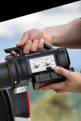 Maxima Rapida - Luminaria LED profesional para fotografía con montura en V